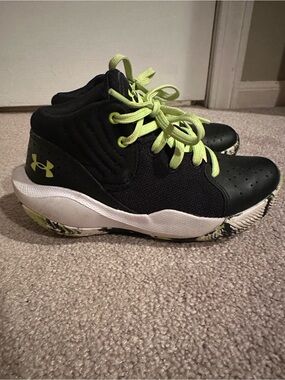 Under Armour Kids' Black & Neon Basketball Shoes - 13K (Little Kids)